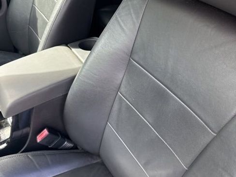 Used 2010 Ford Escape Limited FWD image 6