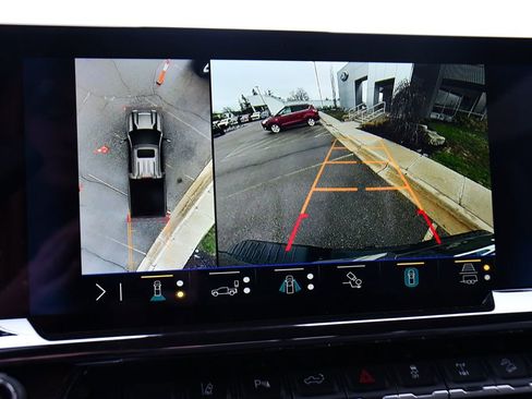 Used 2026 Chevrolet Silverado 2500 ZR2 image 32