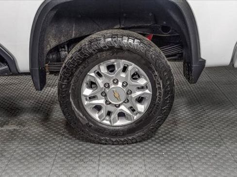 Used 2022 Chevrolet Silverado 2500 LT w/ Convenience Package image 30