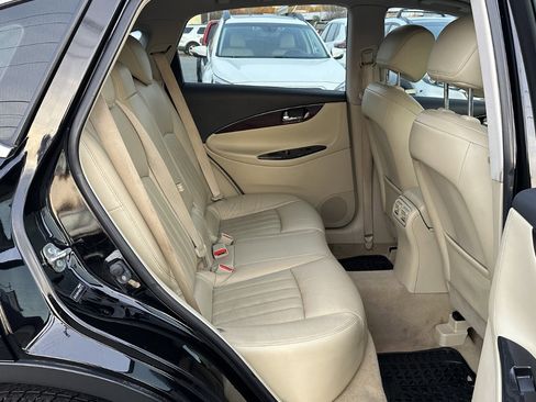 Used 2016 INFINITI QX50 AWD w/ Premium Plus Package image 11