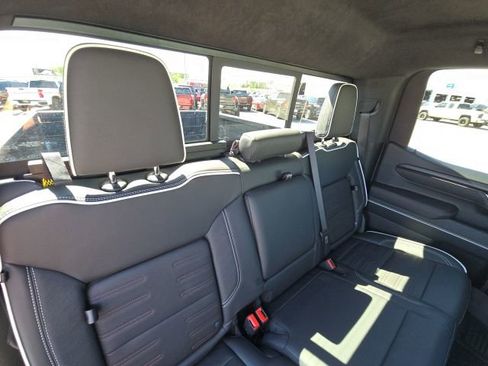 Used 2025 GMC Sierra 1500 AT4X AWD/4WD image 15