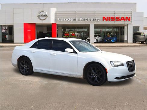 Used 2023 Chrysler 300 S image 1