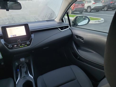 Used 2023 Toyota Corolla SE image 17