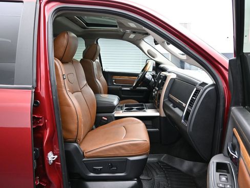 Used 2015 RAM 2500 Longhorn w/ Convenience Group AWD/4WD image 13