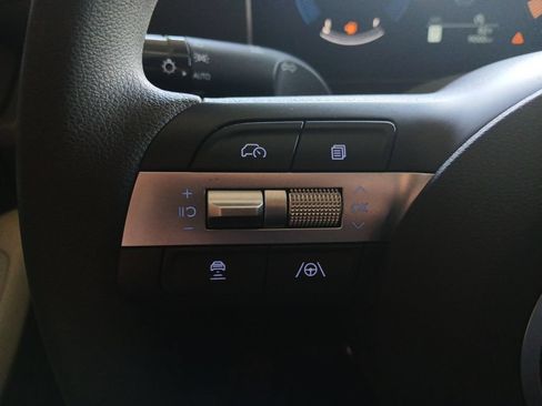 Used 2026 Hyundai Sonata SE FWD image 19