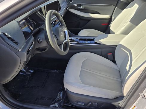 Used 2023 Hyundai Sonata SEL image 11