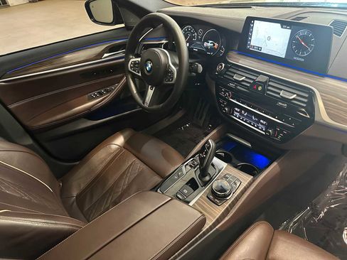 Used 2017 BMW 540i xDrive AWD/4WD image 34