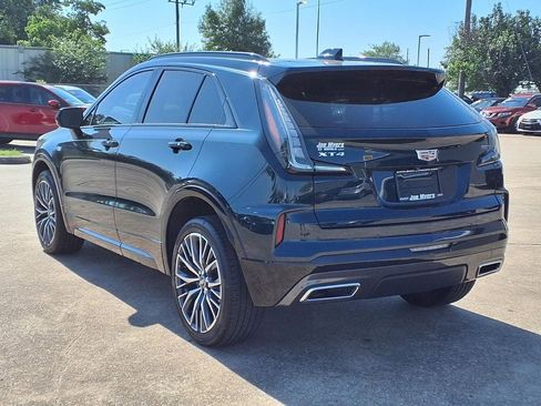Used 2024 Cadillac XT4 Sport FWD image 2