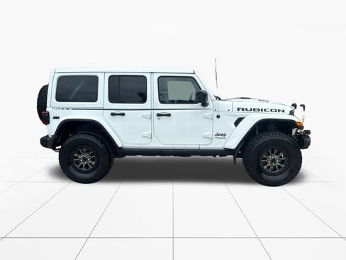 Used 2022 Jeep Wrangler Unlimited Rubicon AWD/4WD image 9