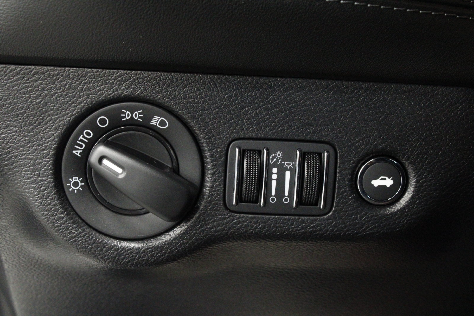 Used 2023 Dodge Challenger R/T Scat Pack RWD image 27