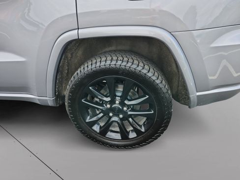 Used 2021 Jeep Grand Cherokee Laredo X AWD/4WD image 15