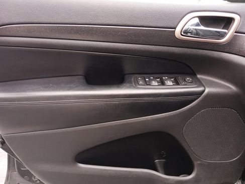 Used 2015 Jeep Grand Cherokee Laredo w/ Quick Order Package 23E image 25