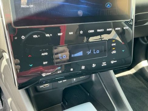 Used 2024 Hyundai Tucson SEL w/ Convenience Package FWD image 22