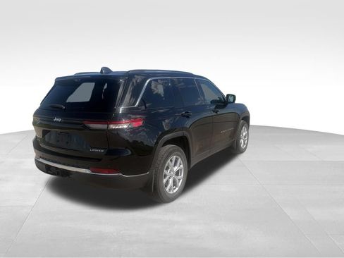 Used 2022 Jeep Grand Cherokee Limited w/ Luxury Tech Group II AWD/4WD image 7