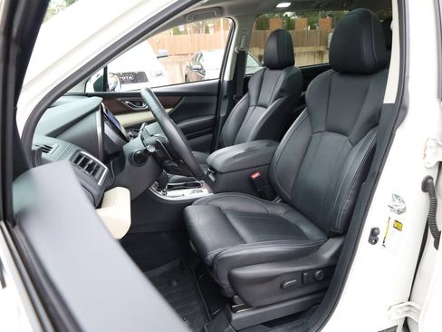 Used 2022 Subaru Ascent Touring AWD/4WD image 9