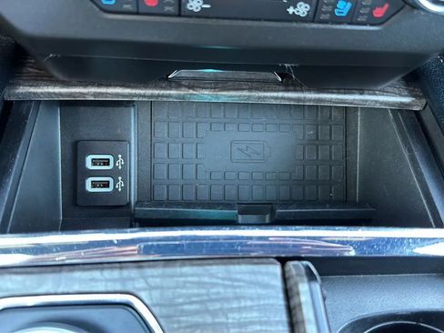 Used 2019 Ford Expedition Max Limited RWD image 24