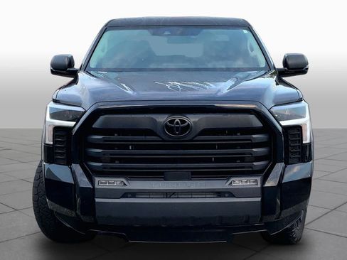 Used 2023 Toyota Tundra SR5 w/ SR5 Premium Package AWD/4WD image 4