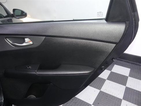 Used 2019 Kia Forte LXS image 23