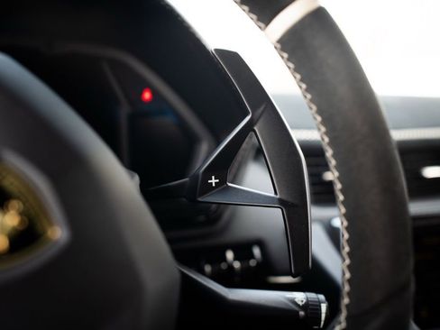 Used 2021 Lamborghini Aventador SVJ image 33