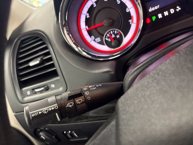 Used 2019 Dodge Grand Caravan SE w/ UConnect Hands-Free Group FWD image 31