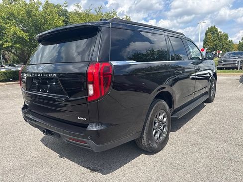 Used 2025 Ford Expedition Max Active AWD/4WD image 3