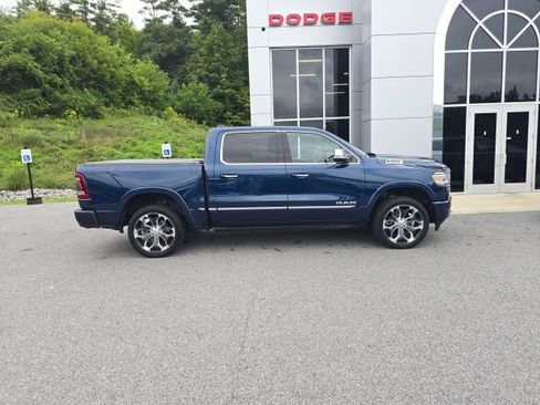 Used 2022 RAM 1500 Limited w/ Body-Colour Bumper Group AWD/4WD image 7