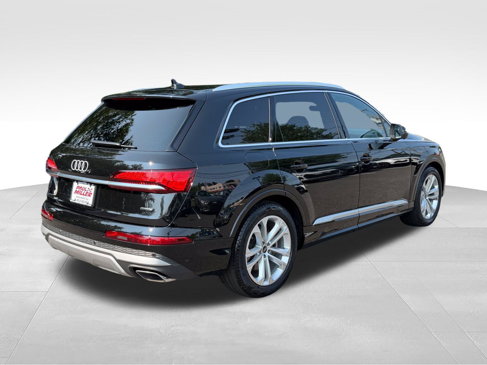 Used 2025 Audi Q7 3.0T Premium Plus w/ Premium Plus Package AWD/4WD image 7