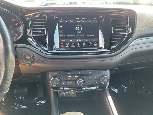 Used 2023 Dodge Durango GT image 11