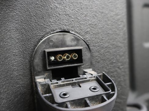 Used 2024 Chevrolet Silverado 2500 Custom w/ Custom Value Package image 27