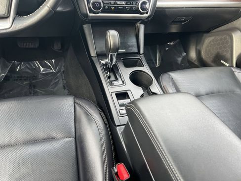 Used 2018 Subaru Outback 2.5i Limited w/ Popular Package #2 image 22