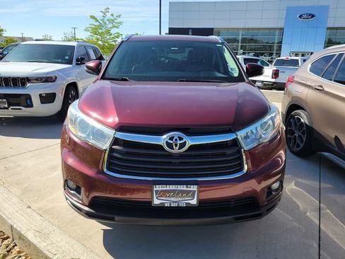 Used 2016 Toyota Highlander XLE AWD/4WD image 8