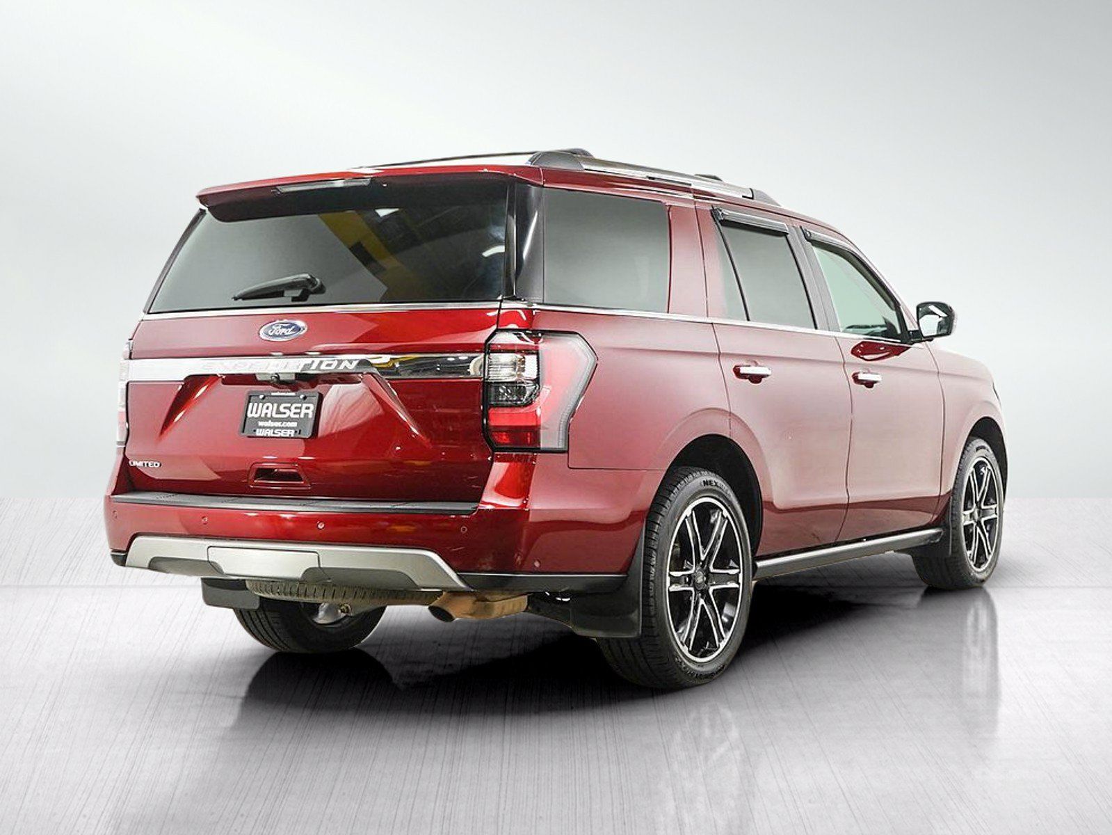 Used 2019 Ford Expedition Limited w/ Special Edition Package AWD/4WD image 6