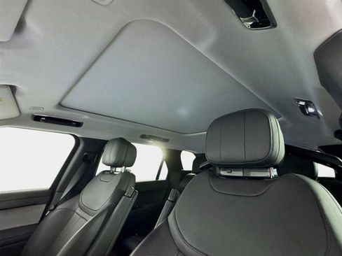 Used 2024 Land Rover Range Rover Sport SE image 14