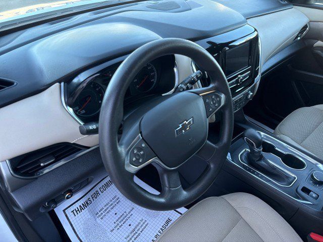 Used 2022 Chevrolet Traverse LS w/ Midnight/Sport Edition FWD image 17