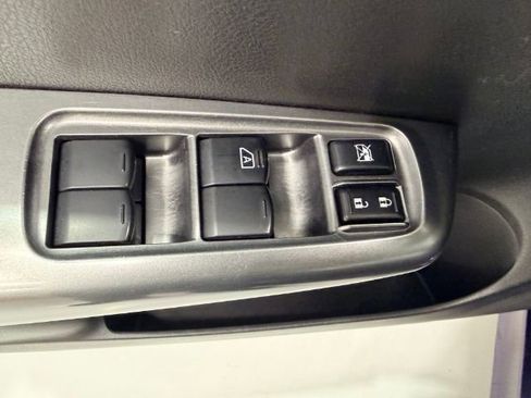 Used 2013 Subaru Impreza WRX Premium image 23