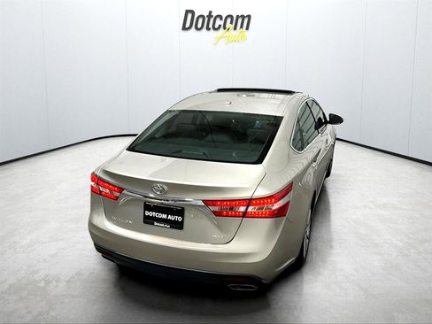 Used 2014 Toyota Avalon XLE Premium image 10