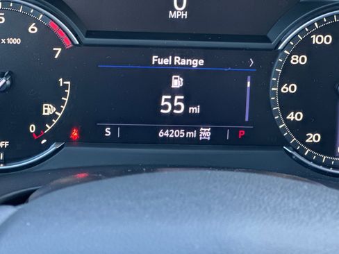 Used 2023 Cadillac XT4 Premium Luxury image 29