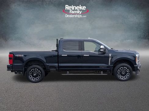 Used 2023 Ford F250 Platinum AWD/4WD image 4