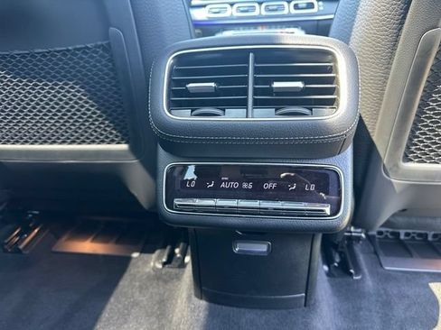 Used 2026 Mercedes-Benz GLS 450 4MATIC image 25