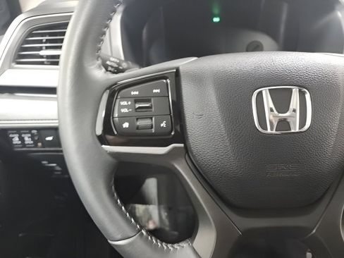 Used 2025 Honda Odyssey EX-L image 26