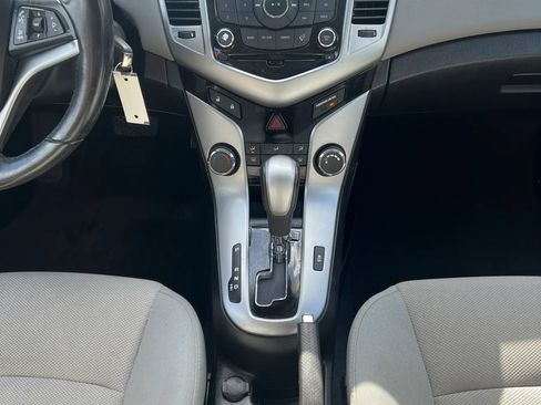 Used 2012 Chevrolet Cruze LT FWD image 13