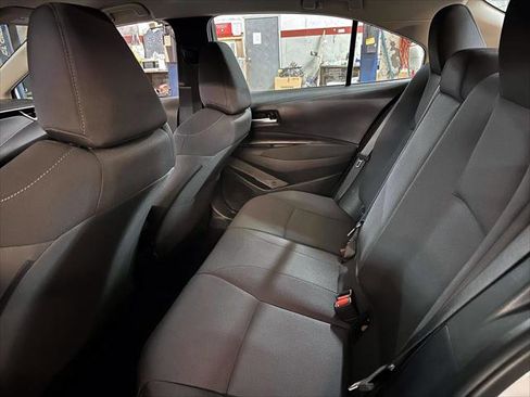 Certified 2021 Toyota Corolla LE image 14