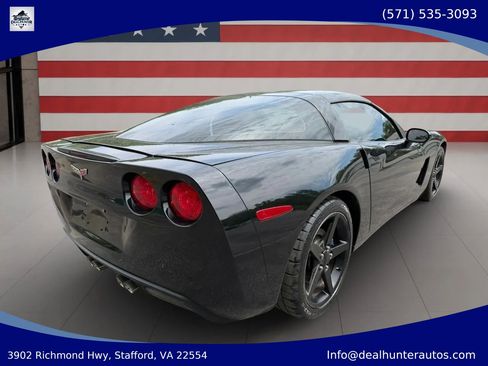 Used 2005 Chevrolet Corvette Coupe w/ Preferred Equipment Group RWD image 10