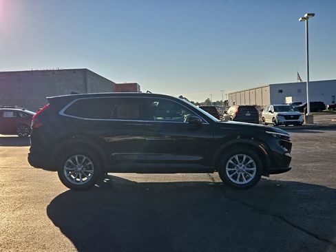 Used 2023 Honda CR-V EX-L image 6