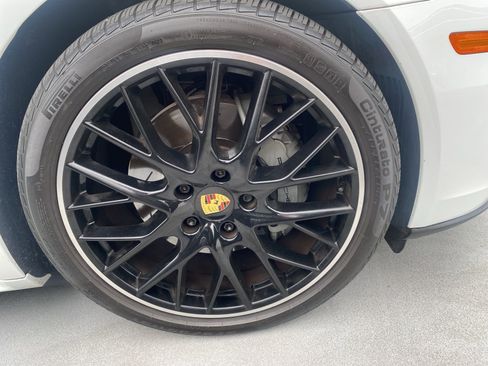 Used 2018 Porsche Panamera 4S AWD/4WD image 3