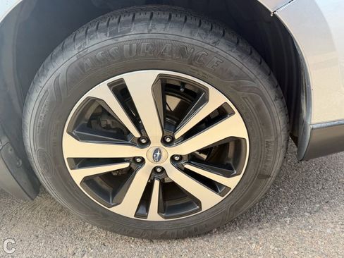 Used 2018 Subaru Outback 2.5i Limited AWD/4WD image 6