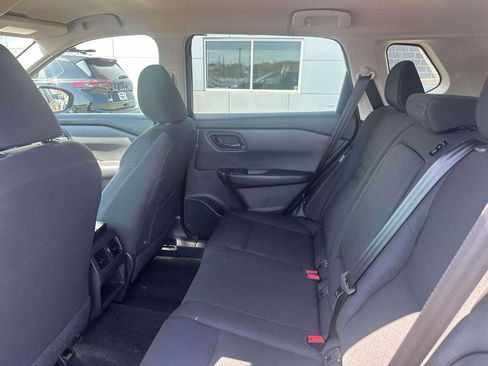 Used 2025 Nissan Rogue S AWD/4WD image 10