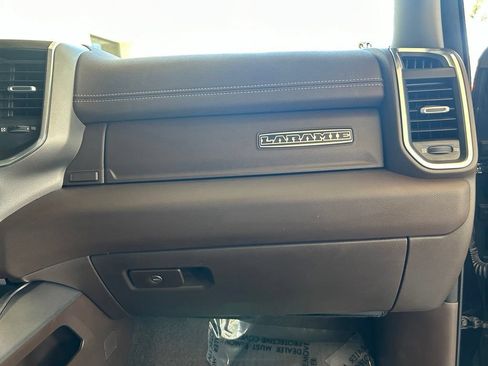 Used 2025 RAM 1500 Laramie AWD/4WD image 27