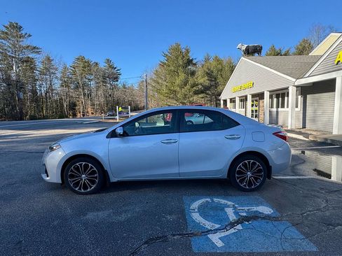 Used 2015 Toyota Corolla S image 11
