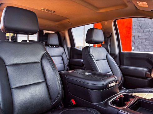 Used 2020 GMC Sierra 1500 SLT image 18